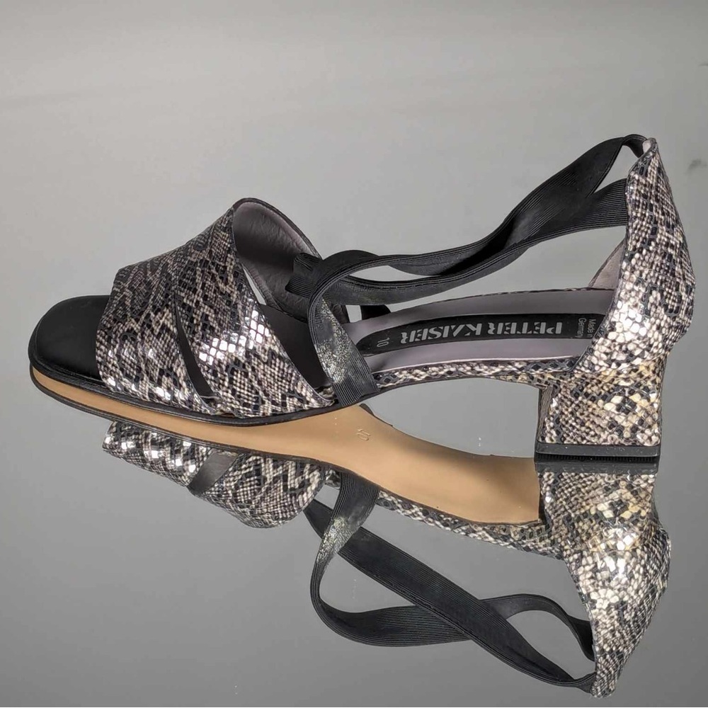 NEW in box Peter Kaiser chunky heel sandals sz10